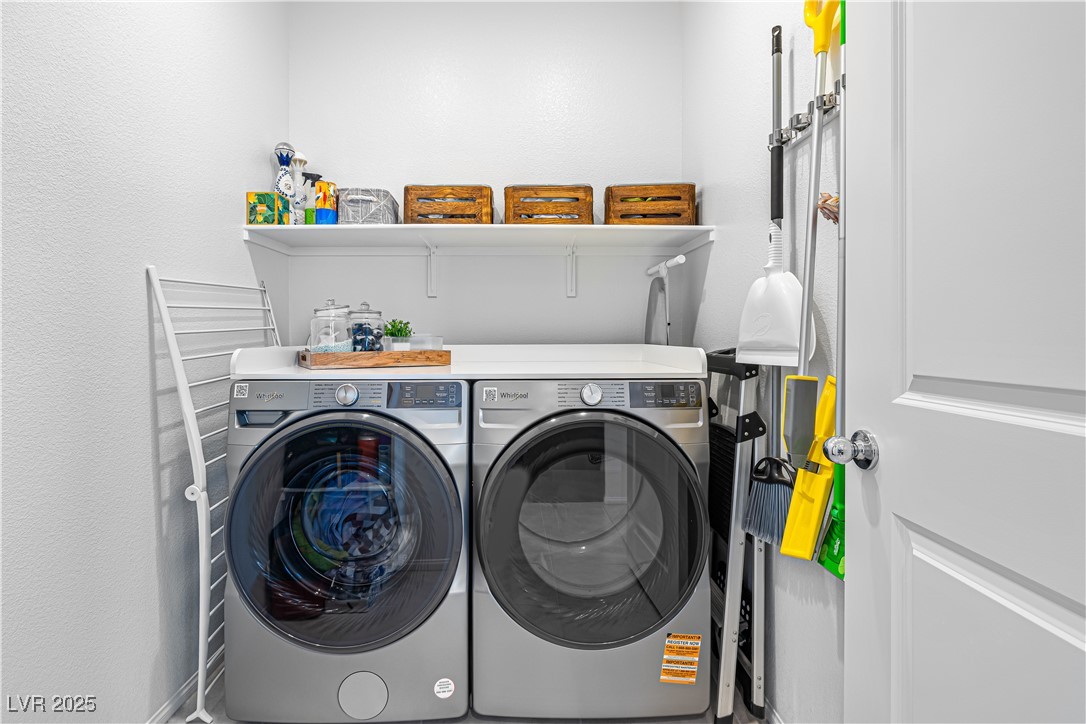 Henderson, Nevada 89015, United States, 3 Bedrooms Bedrooms, ,2 BathroomsBathrooms,Residential,Active,178673