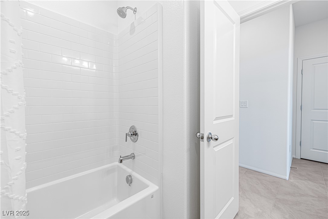 Henderson, Nevada 89015, United States, 3 Bedrooms Bedrooms, ,2 BathroomsBathrooms,Residential,Active,178673