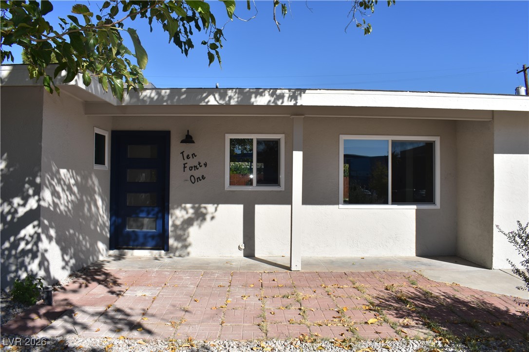 1041 E St Louis Avenue