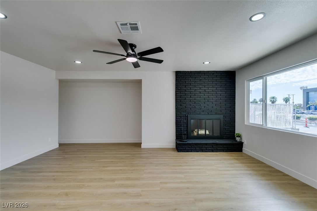 1041 E St Louis Avenue