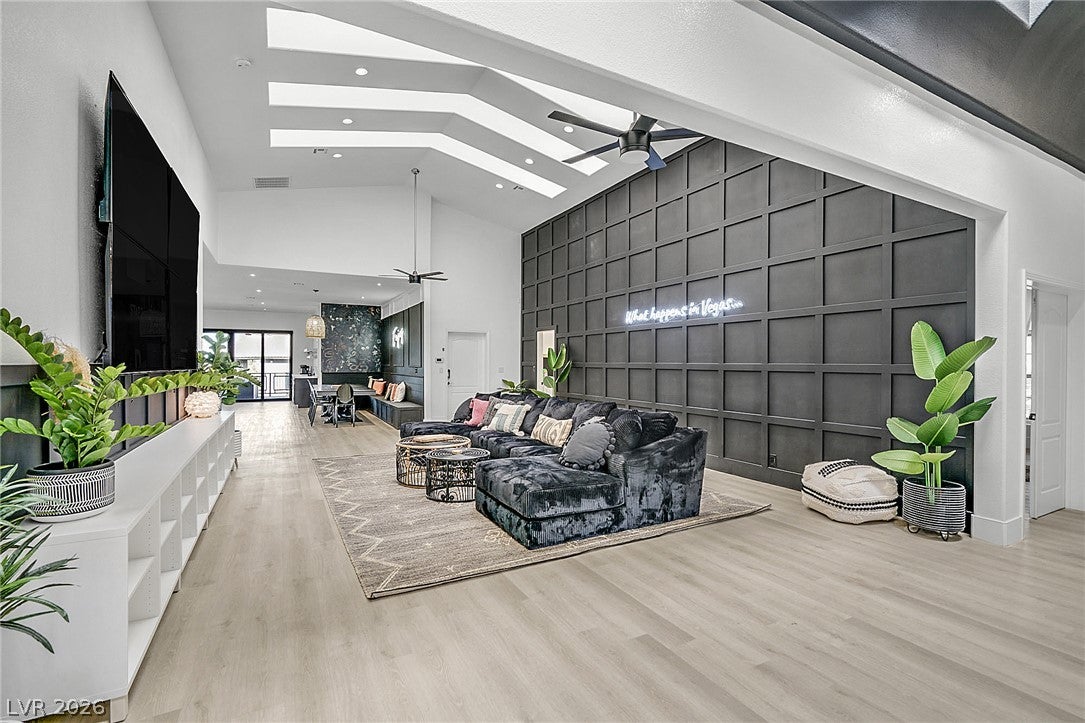 956 San Gabriel Avenue