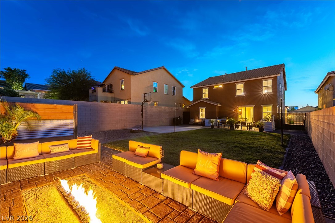 190 Tuscan Shadow Street