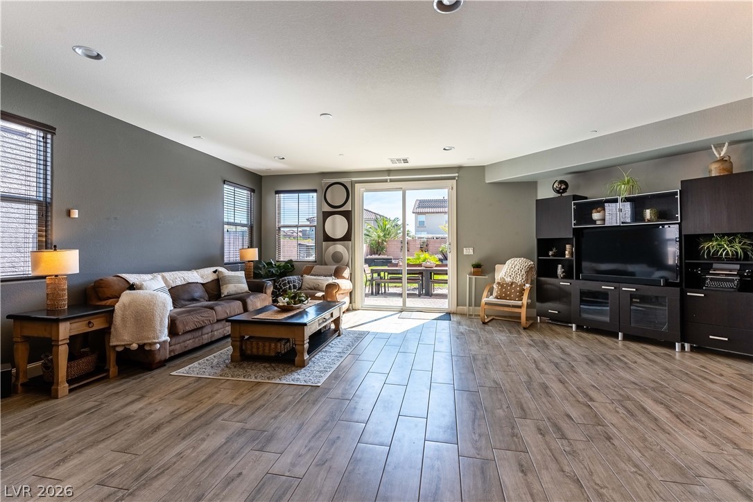 190 Tuscan Shadow Street