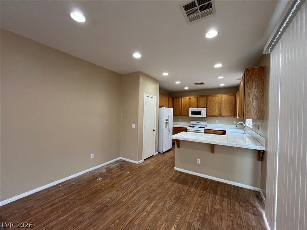 5420 PIPERS MEADOW Court