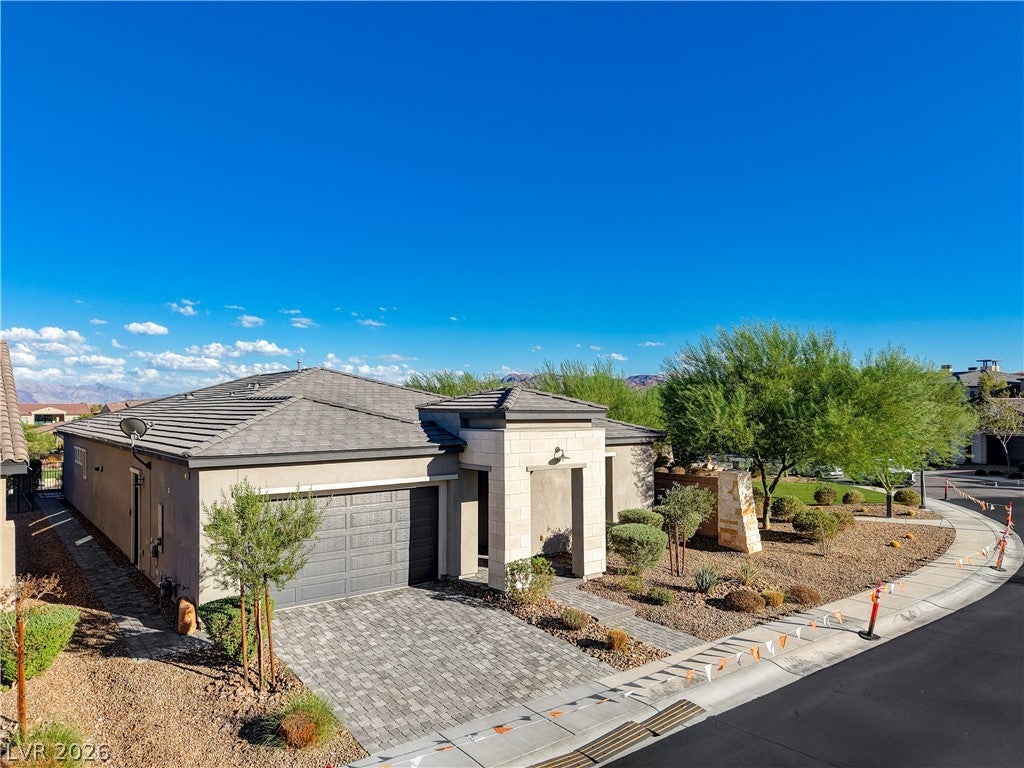 22 Desert Ivy Lane