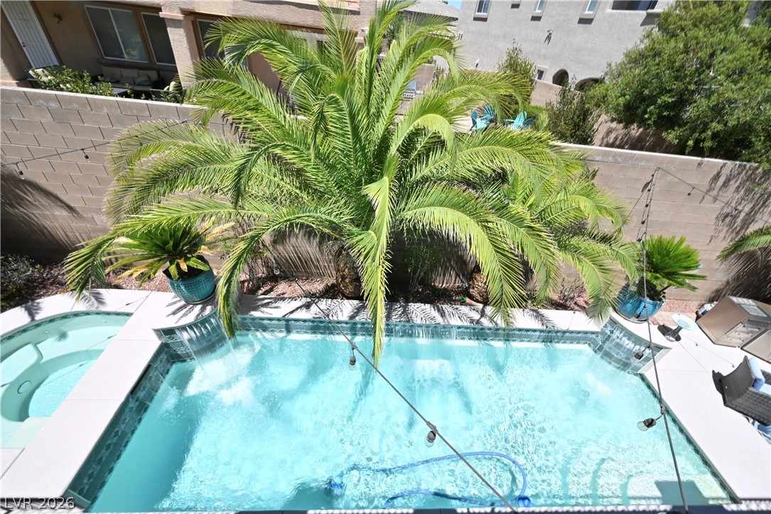 2729 Kildrummie Street