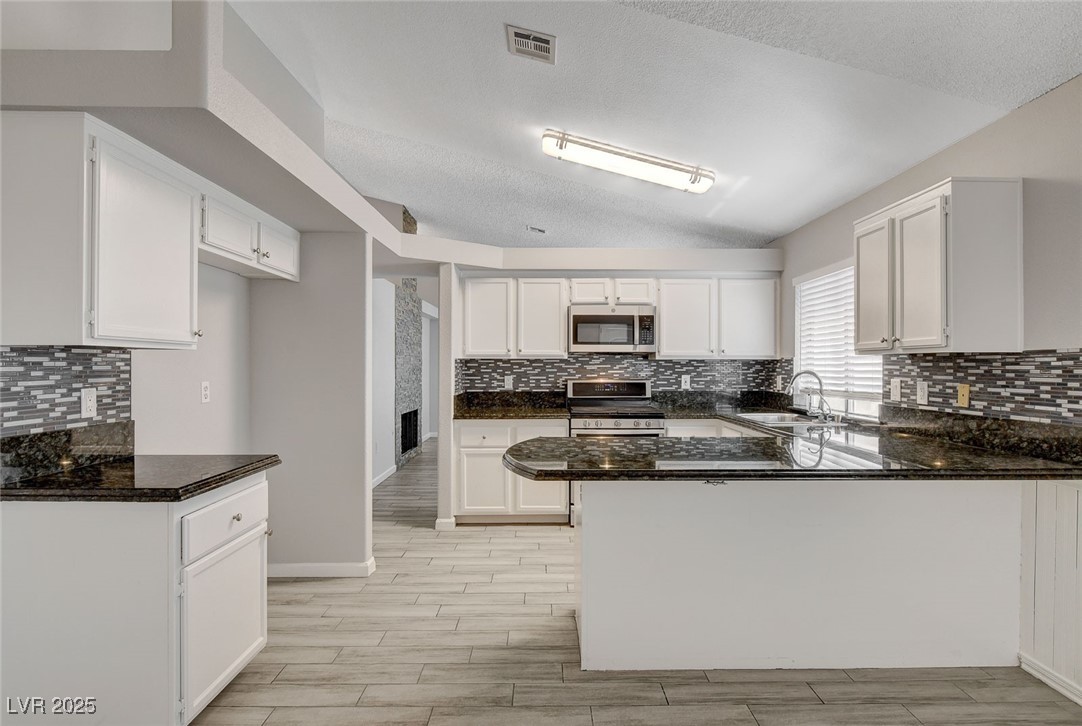 4052 Compass Rose Way, Las Vegas, Nevada image 9