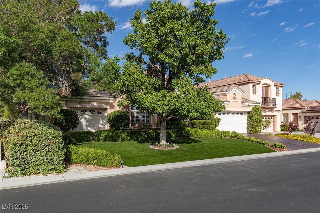 305 Round Stone Court