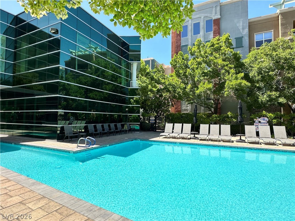 32 E Serene Avenue 408
