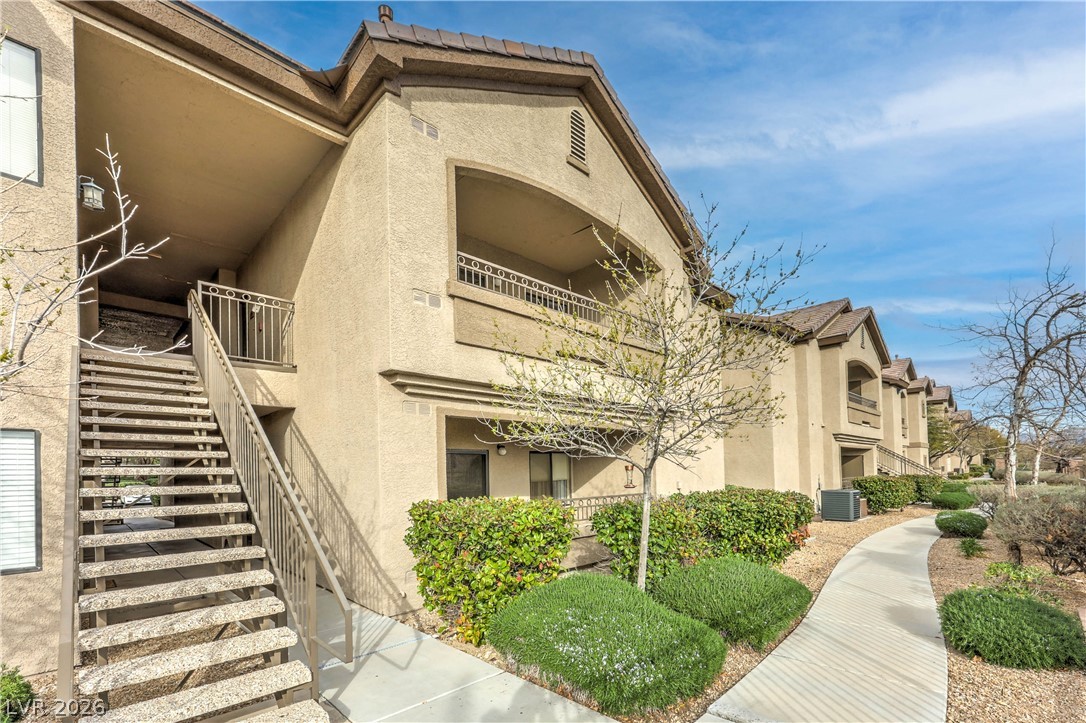 8250 N Grand Canyon Drive 2074