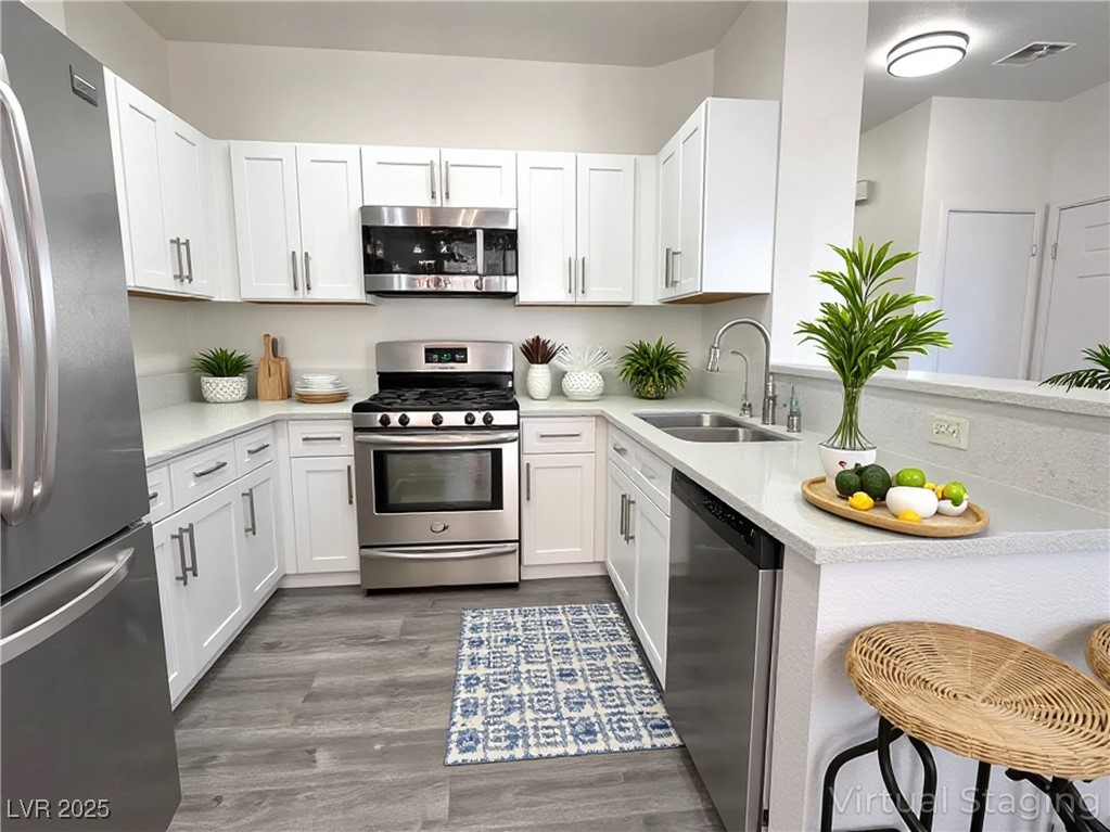 251 S Green Valley Parkway 5511