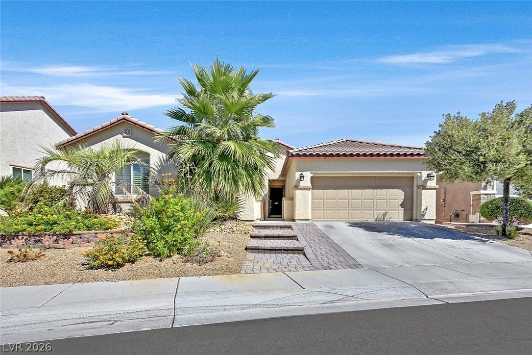 8208 Redbud Vine Street