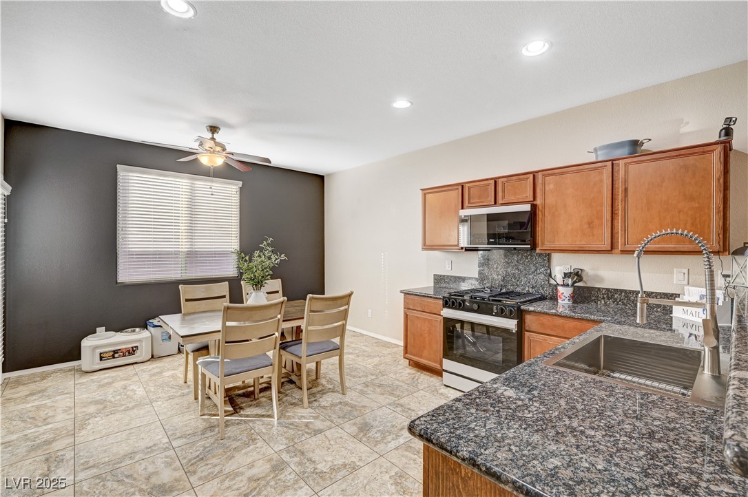 7619 Redcloud Peak Street