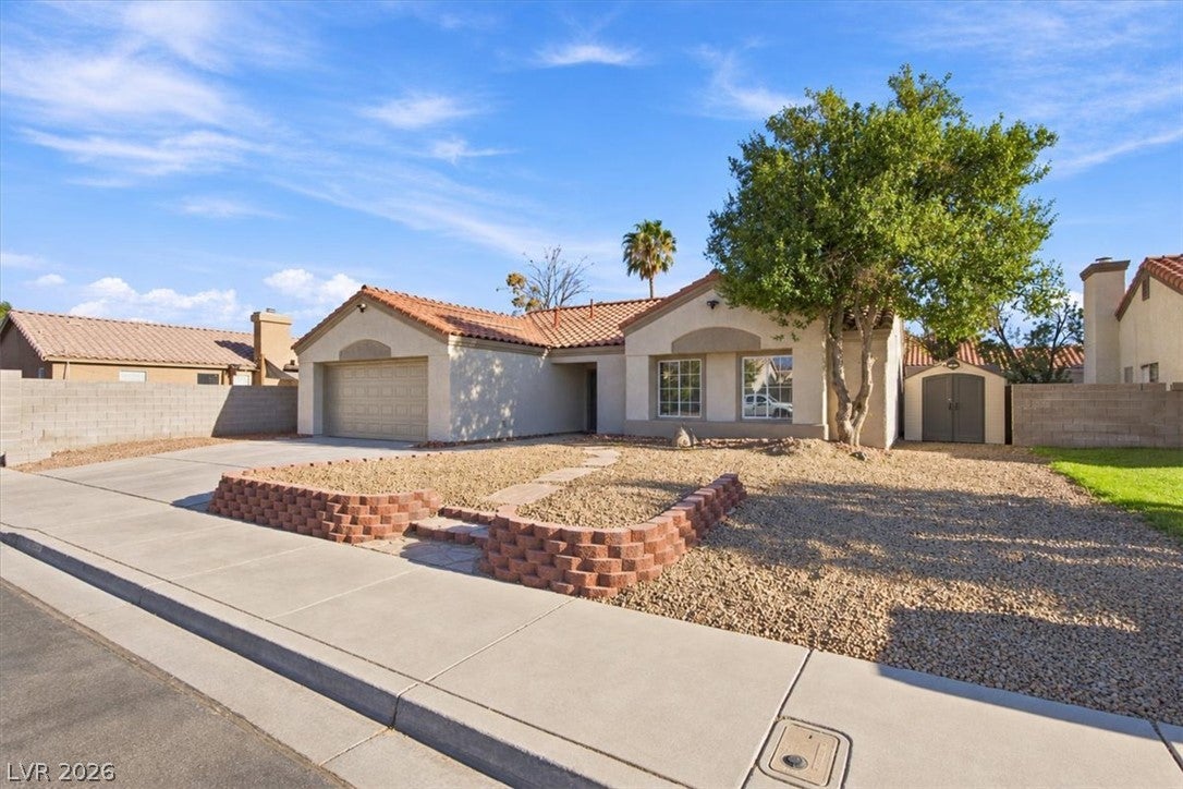 4517 W La Madre Way