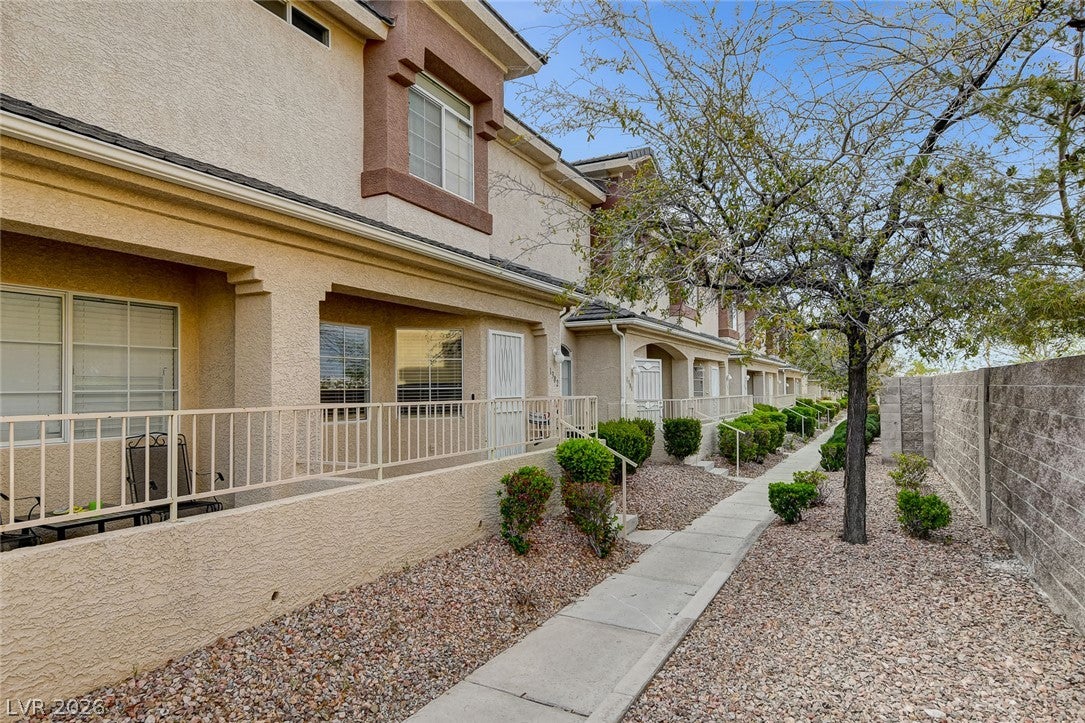 1302 Dusty Creek Street