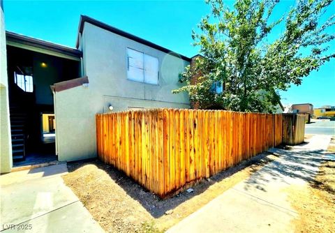 Photo of 1460 Hialeah Drive #B, Las Vegas, NV 89119 (MLS # 2743115)