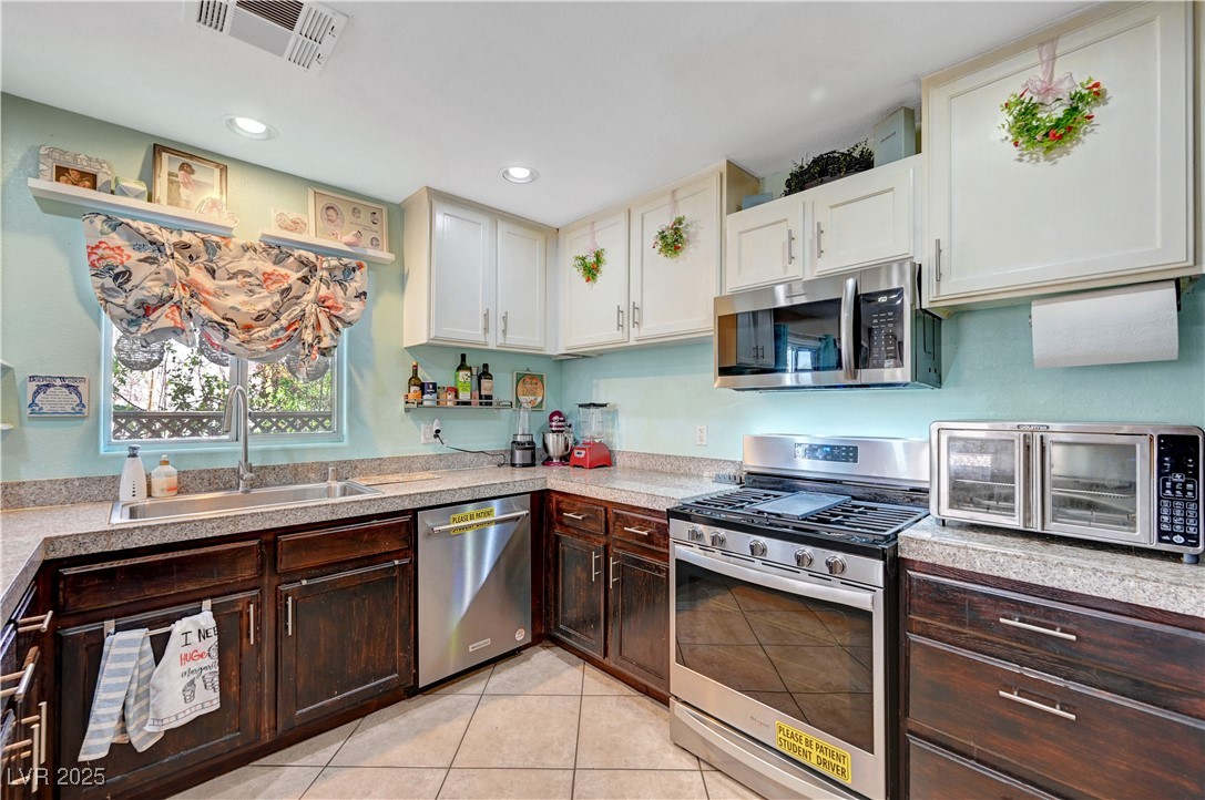 3744 Alpine Bypass Avenue, North Las Vegas, Nevada image 17