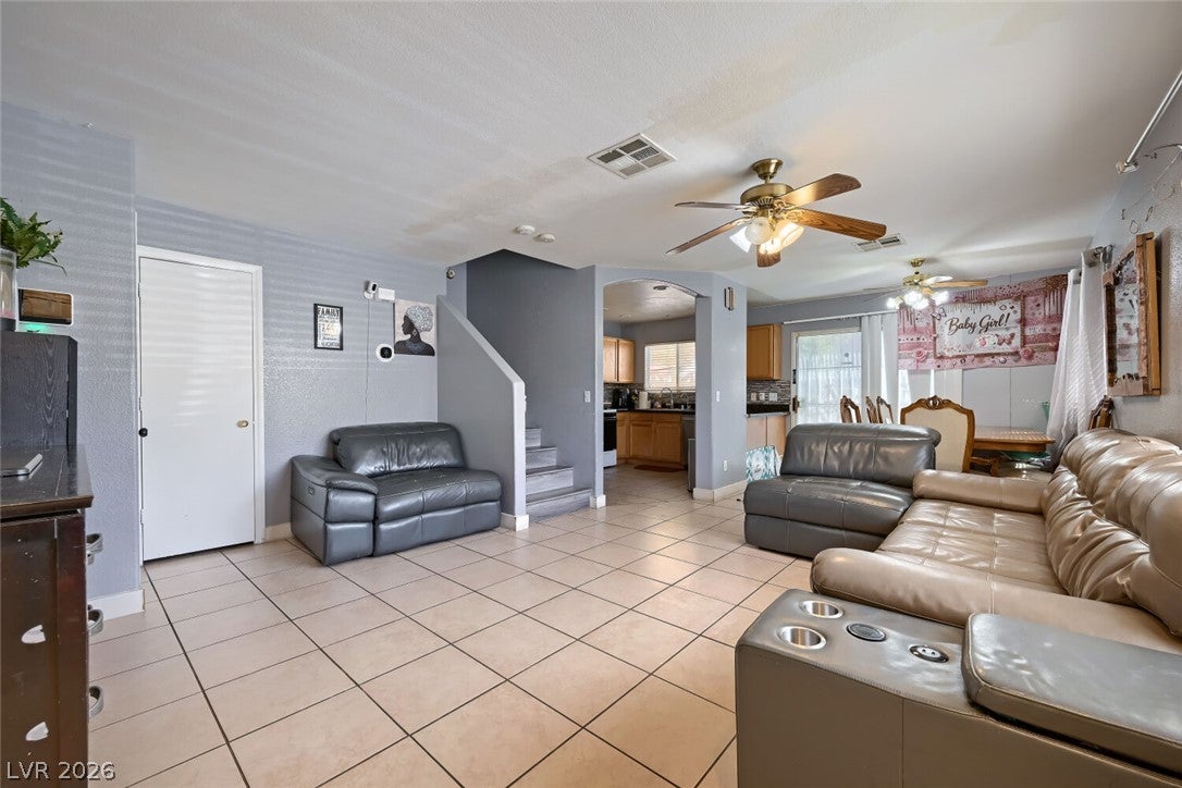 3368 Dragon Fly Street