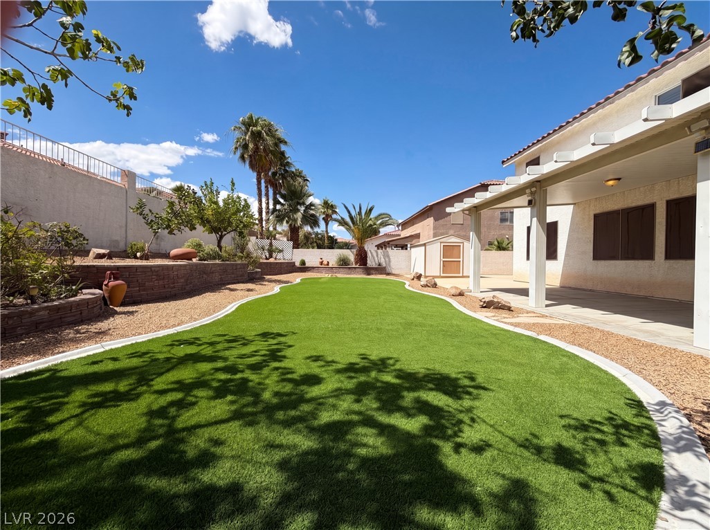 3049 Azure Bay