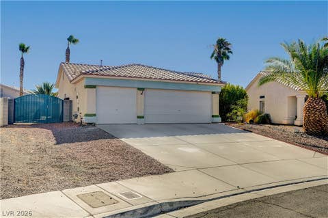 Homes For Sale - 5225 Clinging Vine Street<br/> North Las Vegas, NV 89031