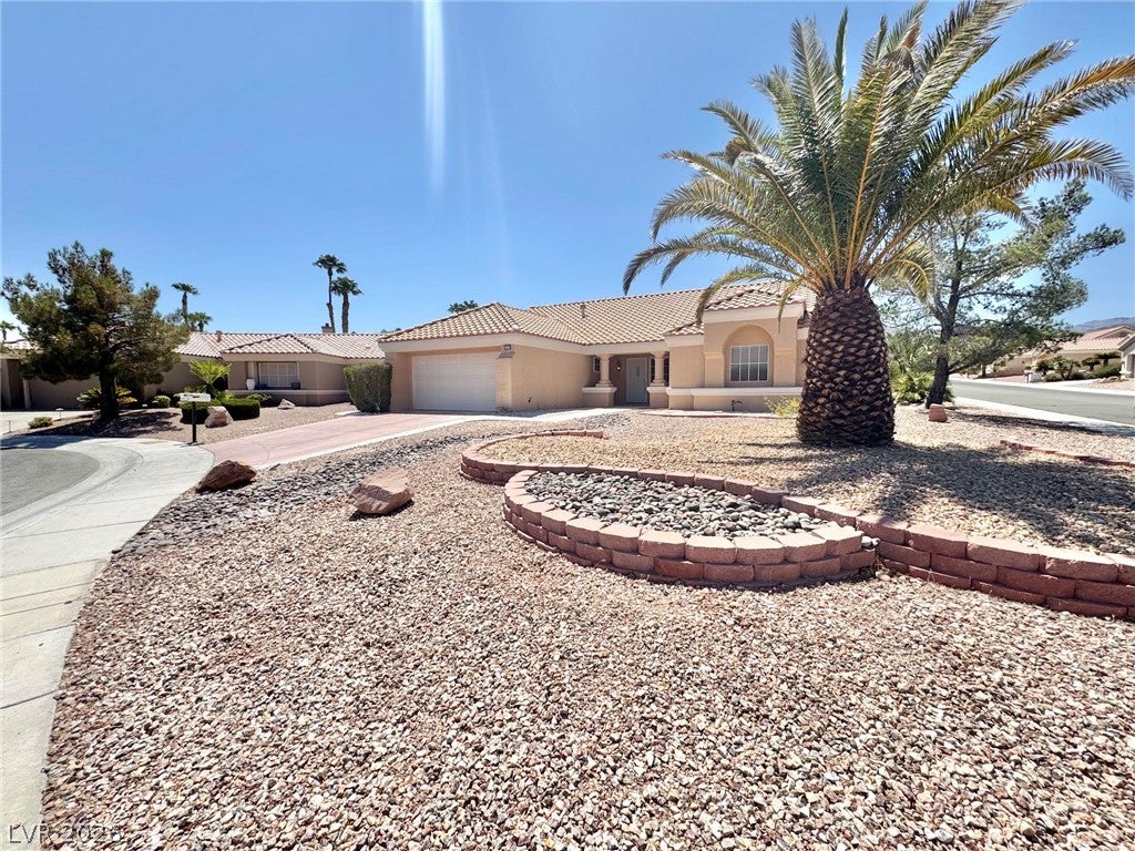 2937 Royal Coach Court