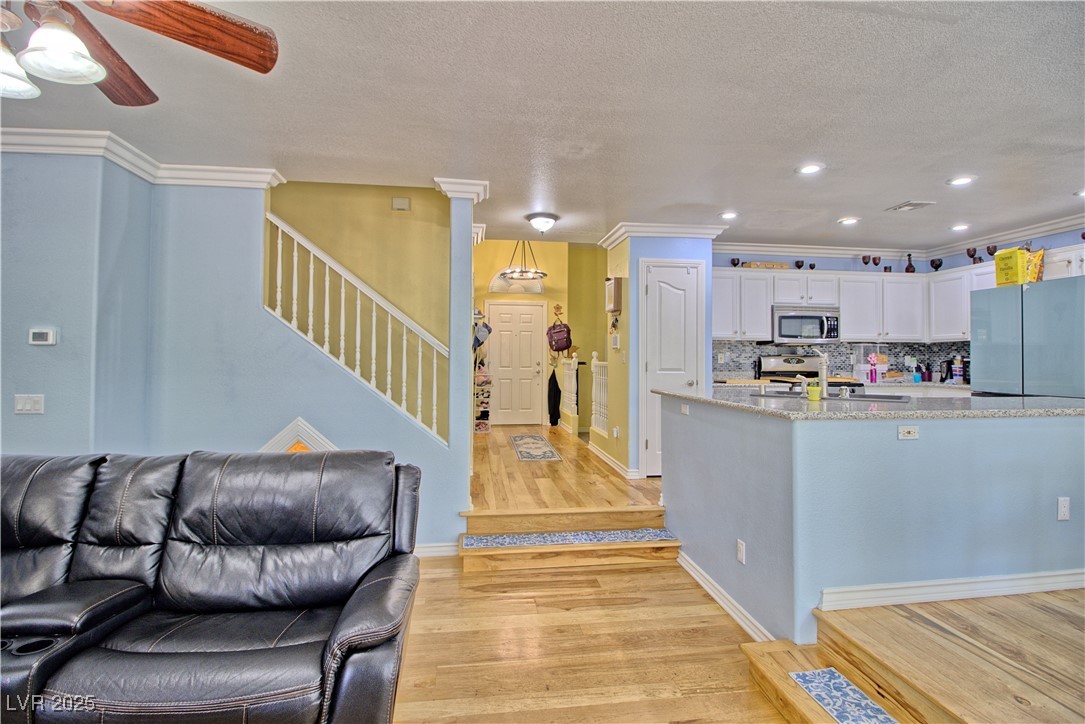 7728 Whispering River Street, Las Vegas, Nevada image 12