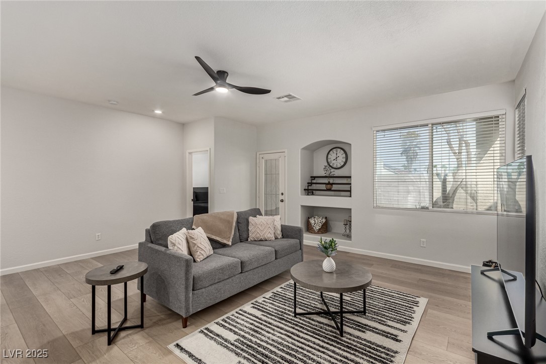 7628 Picnic Street, Las Vegas, Nevada image 6