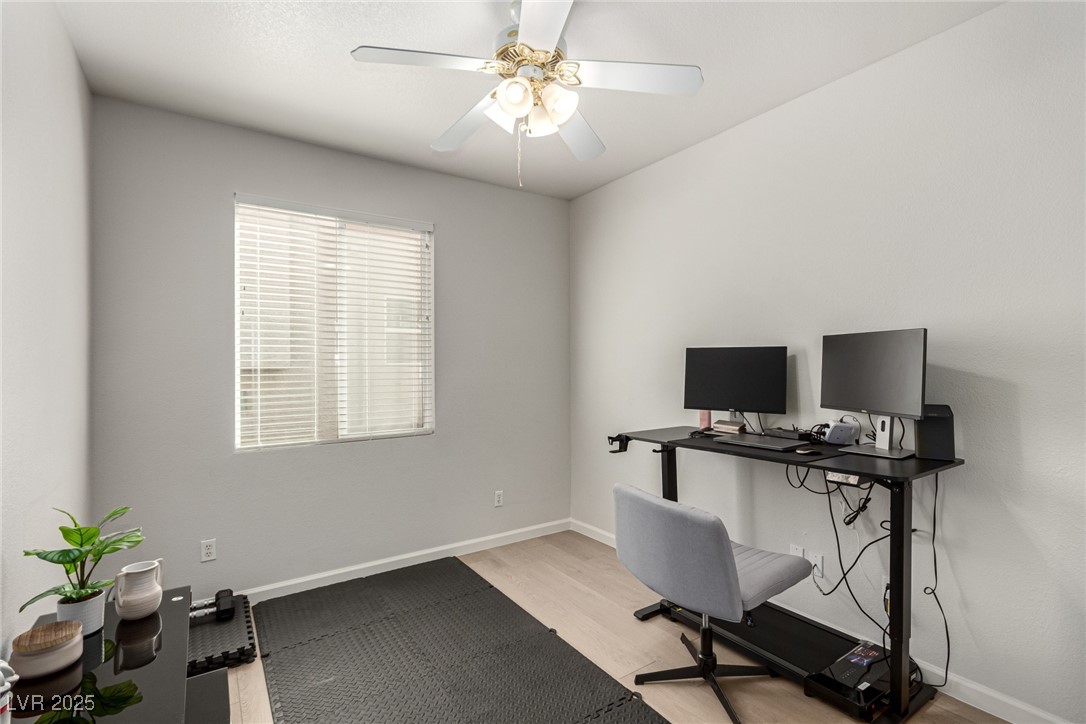 7628 Picnic Street, Las Vegas, Nevada image 20