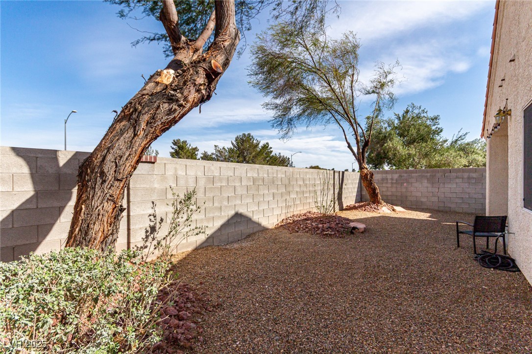 7628 Picnic Street, Las Vegas, Nevada image 26