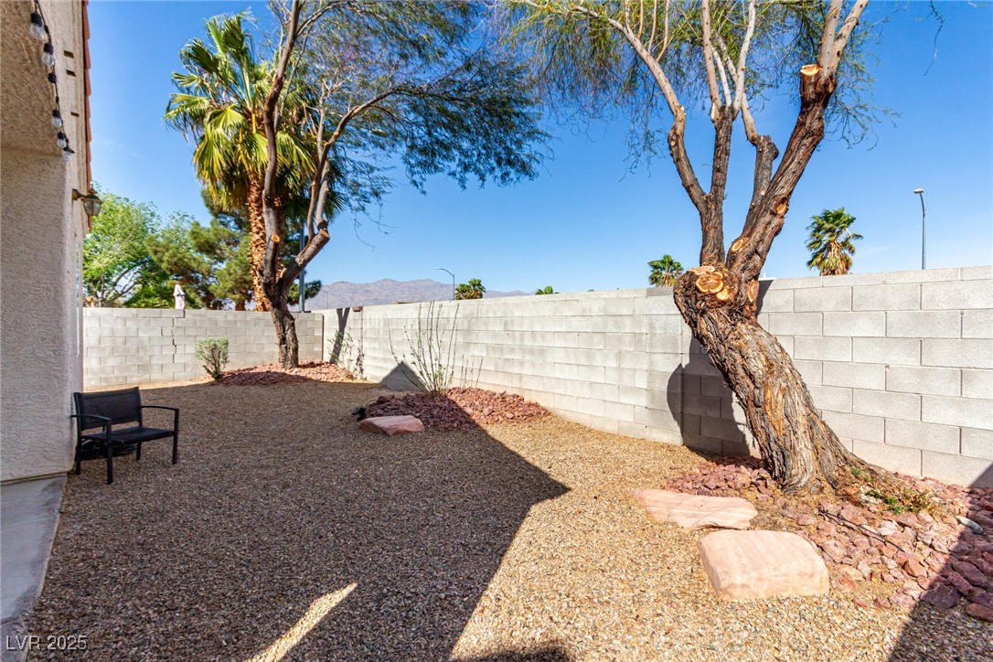 7628 Picnic Street, Las Vegas, Nevada image 27