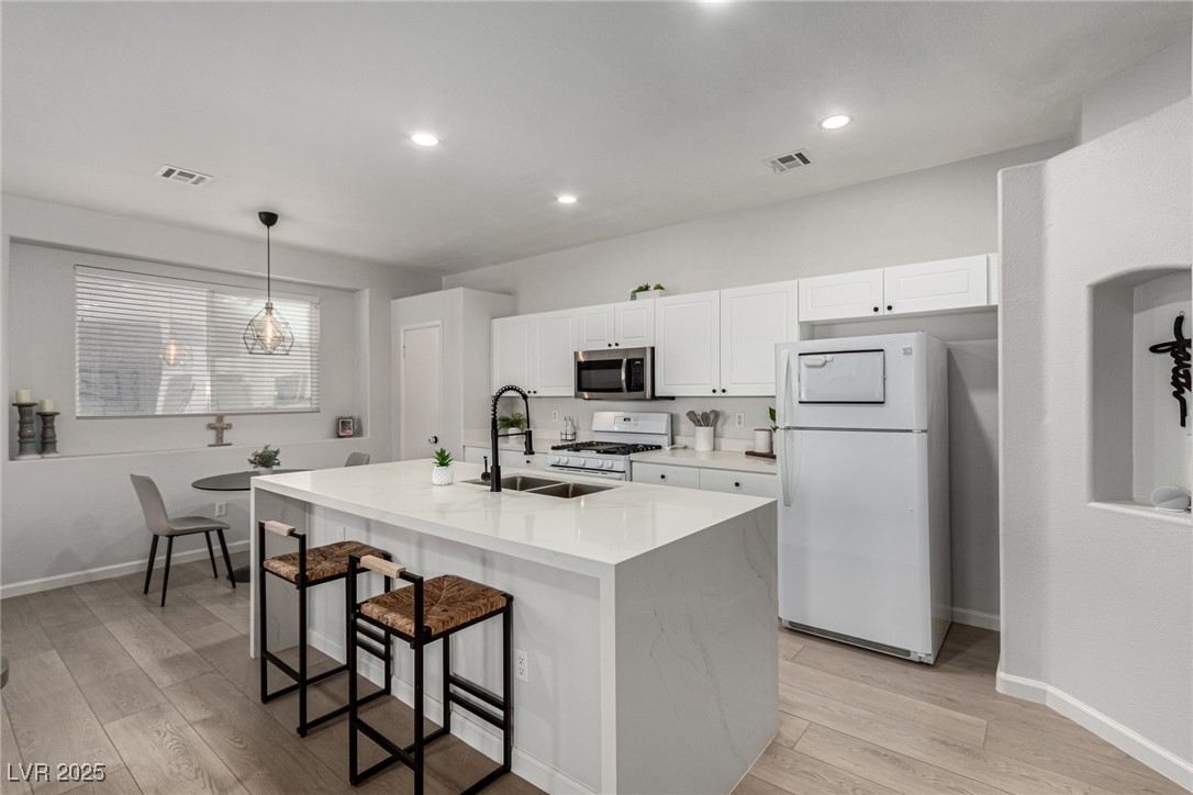 7628 Picnic Street, Las Vegas, Nevada image 10