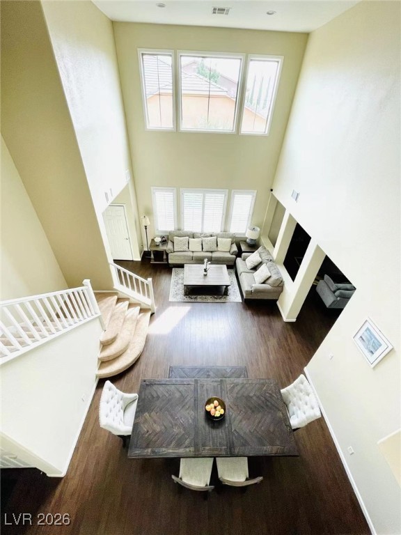315 Carlisle Crossing Street