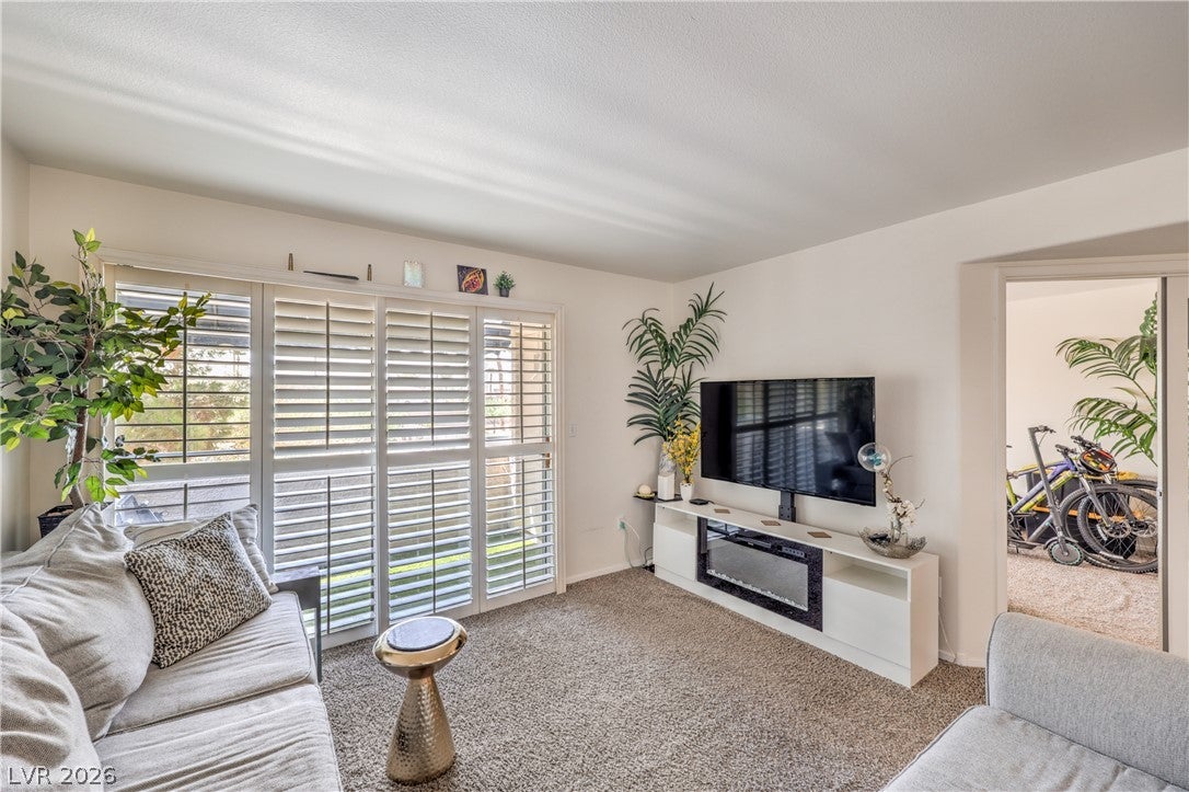 3425 E Russell Road 221