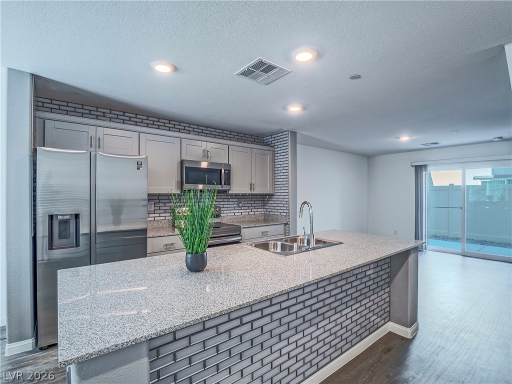 12286 Glass Desert Road 2