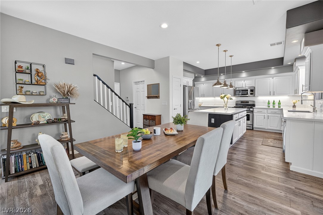 4174 Santo Willow Avenue