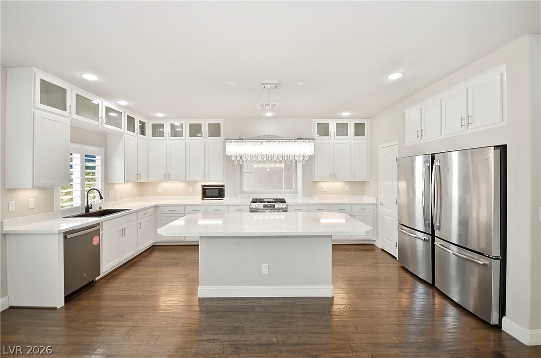 5908 Iris Vineyards Avenue