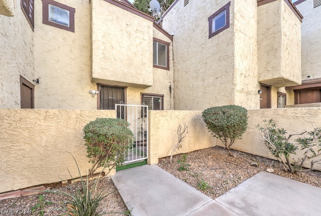 5047 Spencer Street B