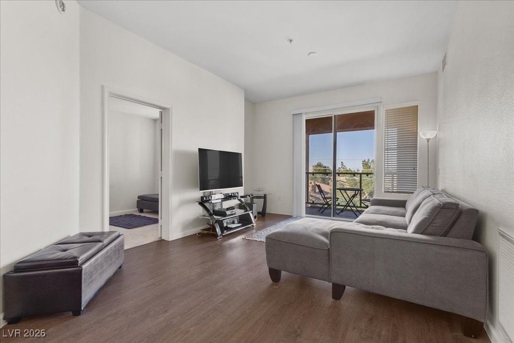 19 E Agate Avenue 407