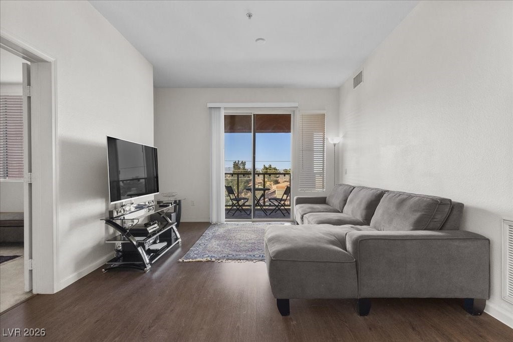 19 E Agate Avenue 407