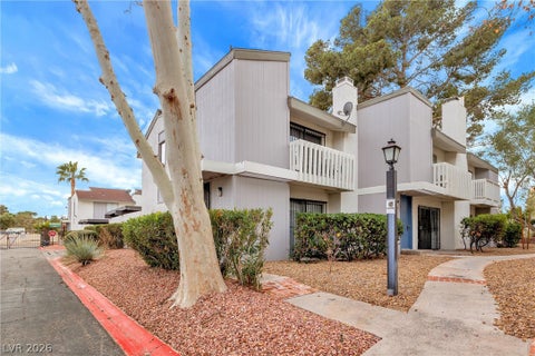 Townhouse For Sale - 624 Brookway Lane<br/> Las Vegas, NV 89169