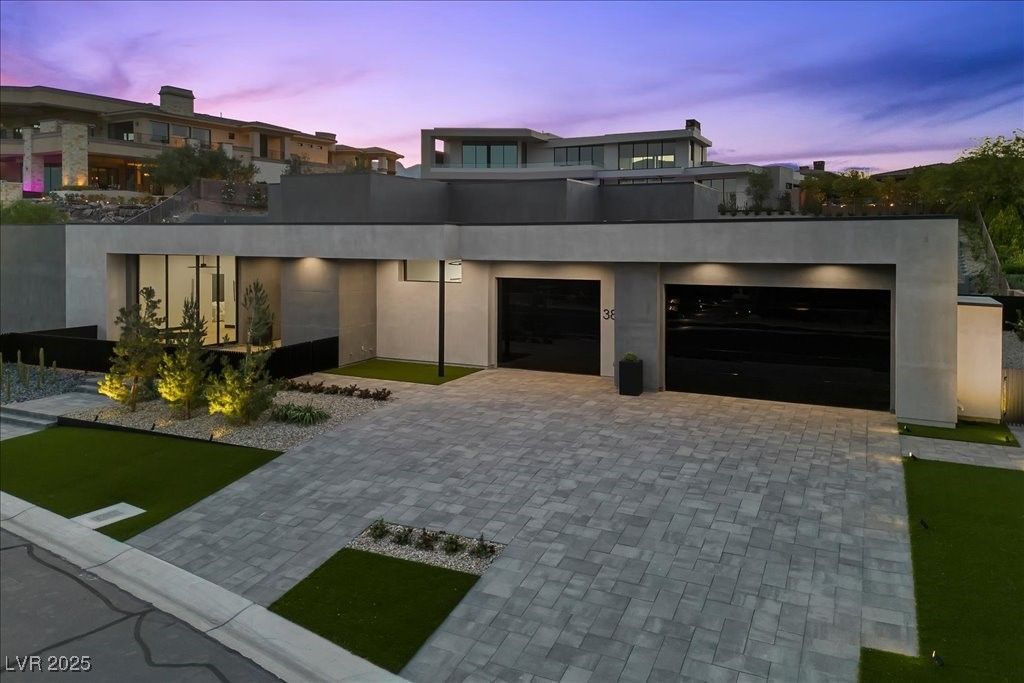 Photo of 38 Skybird Court, Las Vegas, NV 89135 (MLS # 2706426)