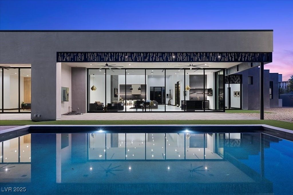 Photo of 38 Skybird Court, Las Vegas, NV 89135 (MLS # 2706426)