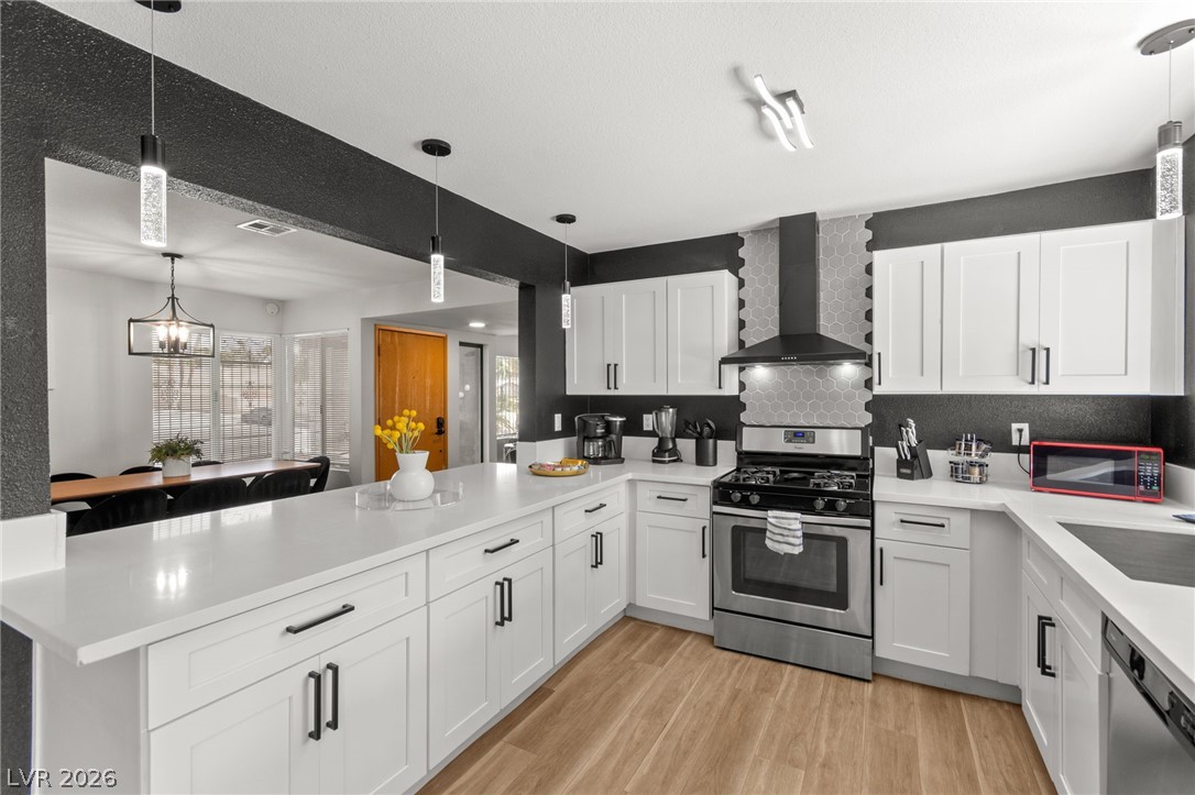 3839 Boca Chica Avenue