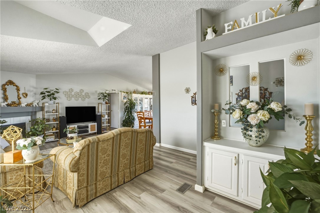 4730 Savoy Boulevard