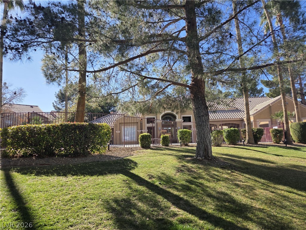 1150 N Buffalo Drive 1075