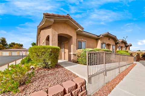 Condo For Rent - 8805 Jeffreys Street #1033<br/> Clark County, Las Vegas, NV 89123