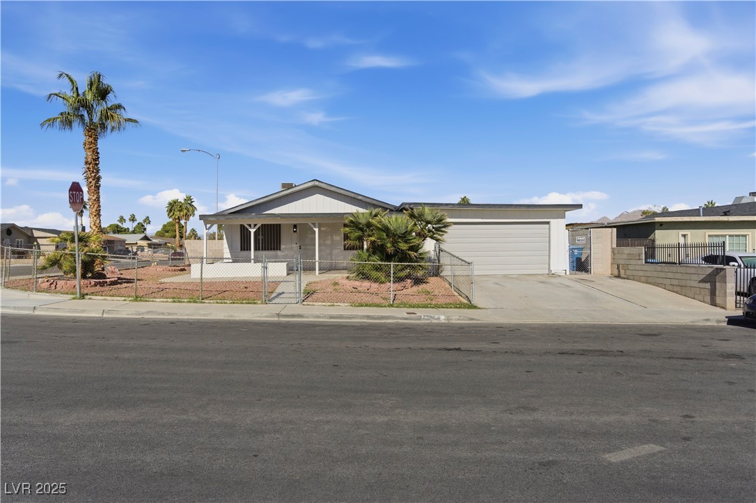 5250 Vicksburg Avenue