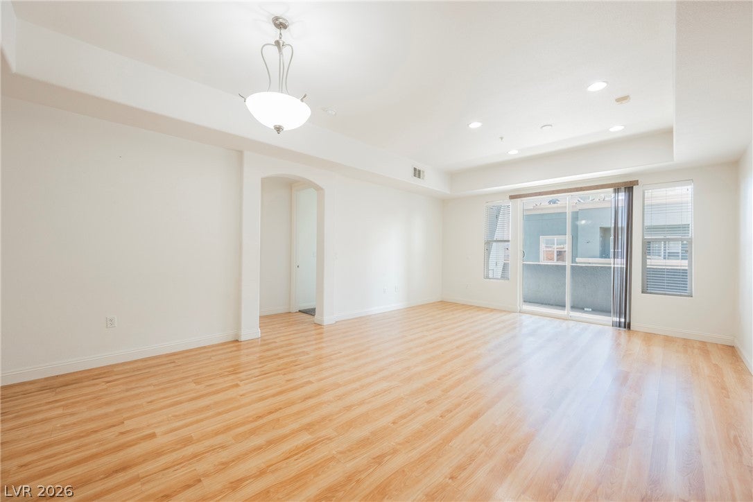 44 E Serene Avenue 402