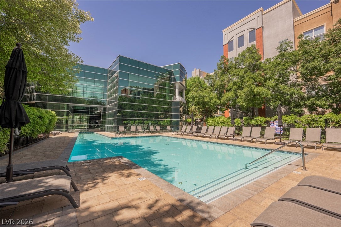 44 E Serene Avenue 402