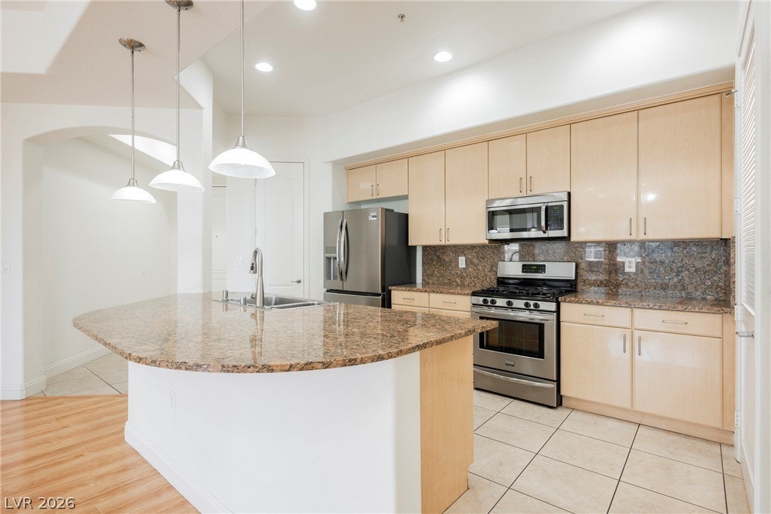 44 E Serene Avenue 402